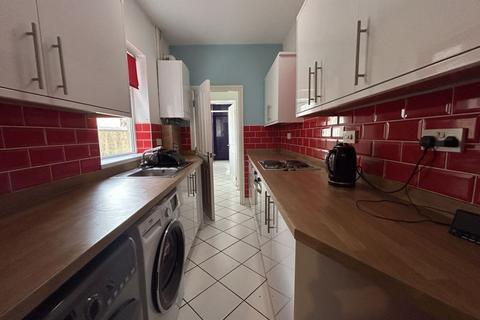 4 bedroom terraced house for sale, Guildford Street, Stoke-On-Trent