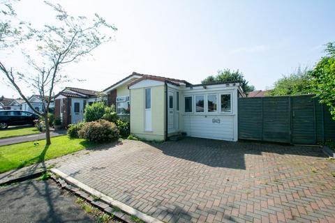 2 bedroom bungalow for sale, Blackmoor Avenue, Astley M29 7NT