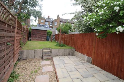 2 bedroom terraced house to rent, George Street, Berkhamsted.