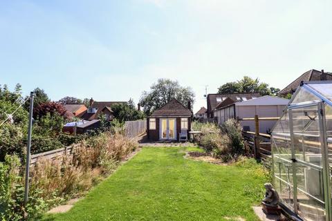 2 bedroom bungalow for sale, Buckingham Road, Bletchley, Milton Keynes