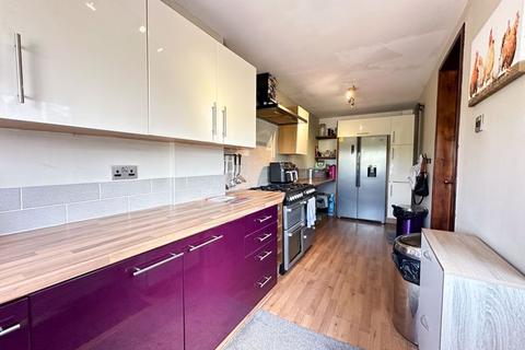 3 bedroom terraced house for sale, Tunstall Road, Biddulph.  ST9 6HH