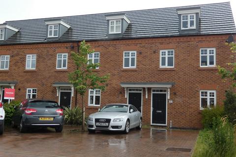 3 bedroom townhouse to rent, Stargrass Close, Stapeley, CW5