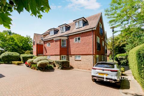 2 bedroom apartment to rent, Stretton Court, Wey Road
