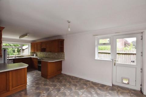 Wombourne Allington Track, Allington, Salisbury, SP4 0DD