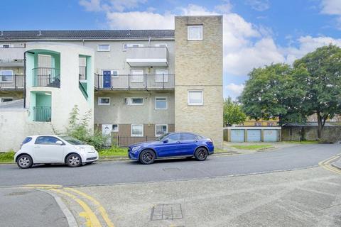 3 bedroom maisonette for sale, Ermine Side, Enfield