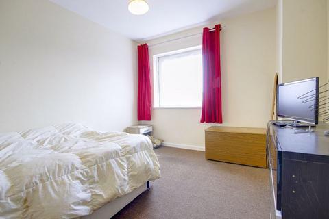 3 bedroom maisonette for sale, Ermine Side, Enfield