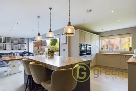 174 Harvest Fields Way, Sutton Coldfield, B75 5TJ