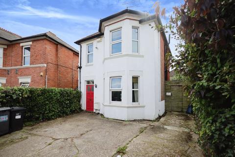 5 bedroom detached house to rent, Richmond Park Road, Bournemouth BH8