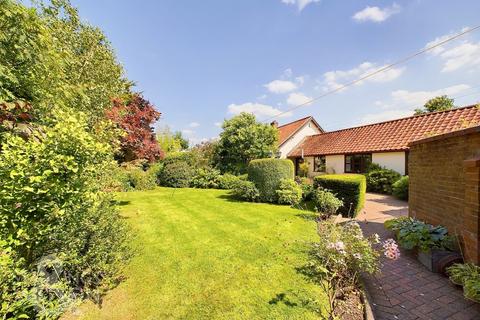 5 bedroom detached house for sale, Norwich Road, Bunwell, Norwich