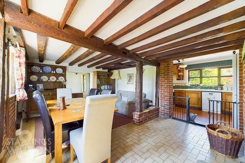 5 bedroom detached house for sale, Norwich Road, Bunwell, Norwich