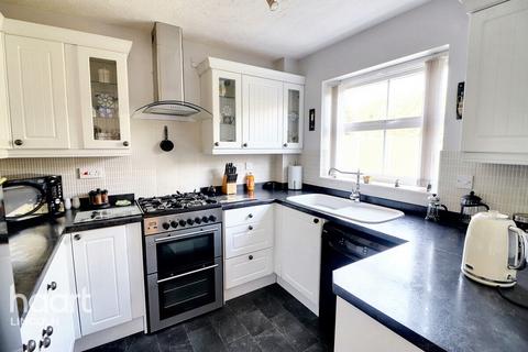 17 Durham Close, Bracebridge Heath, Lincoln, LN4 2TN
