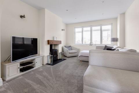 4 bedroom semi-detached house for sale, Glenwood Road, Southbourne