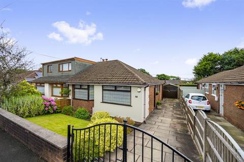 23 Ash Grove, Standish, Wigan, WN6 0DZ