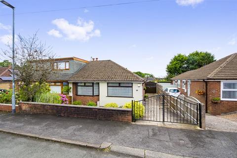 23 Ash Grove, Standish, Wigan, WN6 0DZ