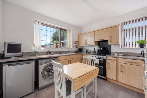 23 Ash Grove, Standish, Wigan, WN6 0DZ