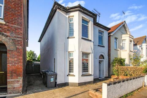 5 bedroom semi-detached house to rent, Alma Road, Bournemouth BH9