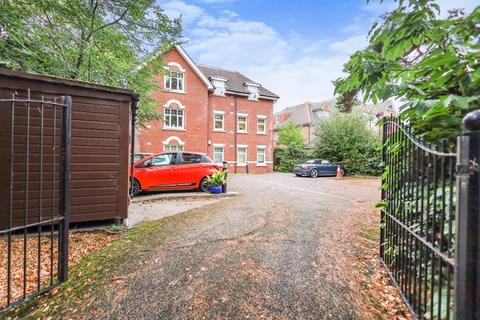 Flat 5, Dean Park Gate, 5 Wimborne Road, Bournemouth, BH2 6LX