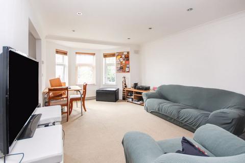 Flat 5, Dean Park Gate, 5 Wimborne Road, Bournemouth, BH2 6LX