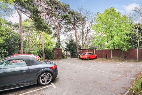 Flat 5, Dean Park Gate, 5 Wimborne Road, Bournemouth, BH2 6LX