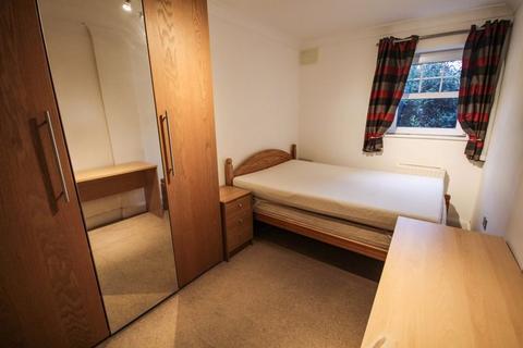 Flat 5, Dean Park Gate, 5 Wimborne Road, Bournemouth, BH2 6LX