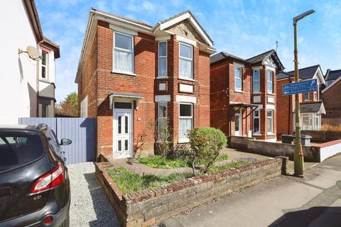 59 Kings Road, Bournemouth, BH3 7LE