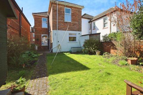 59 Kings Road, Bournemouth, BH3 7LE
