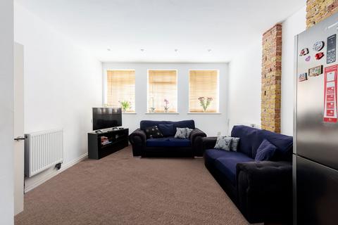 2 bedroom flat for sale, Floyd Road, London SE7