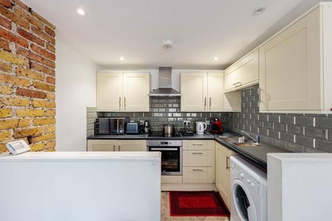 2 bedroom flat for sale, Floyd Road, London SE7