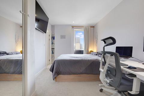 29, Campbell Court, 3 Embry Road, London, SE9 6BT