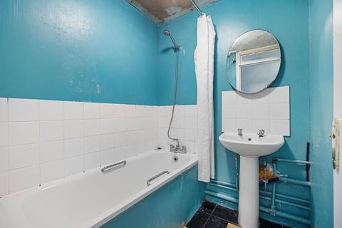 56 Antelope Road, London, SE18 5QG