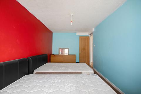56 Antelope Road, London, SE18 5QG