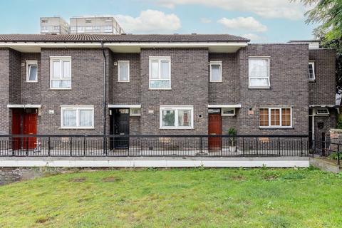 257 Burrage Road, London, SE18 7JW
