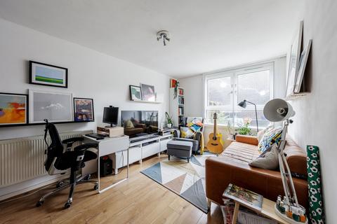 257 Burrage Road, London, SE18 7JW