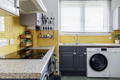 257 Burrage Road, London, SE18 7JW