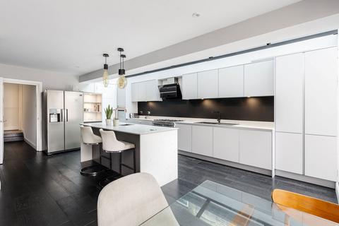 3 Abbey Terrace, London, SE2 9EY