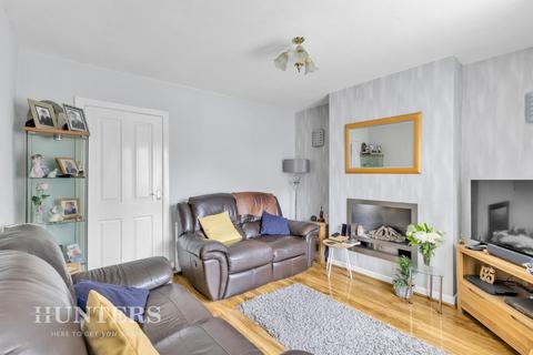 2 bedroom end of terrace house for sale, Ralstone Avenue, Oldham