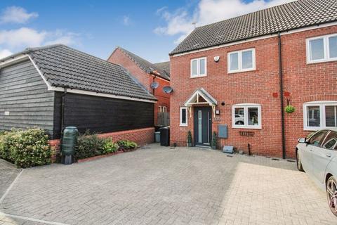 3 bedroom semi-detached house for sale, Warren Farm, Bedford MK44