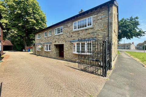 5 bedroom detached house to rent, High Street, Old Whittington, Chesterfield, S41