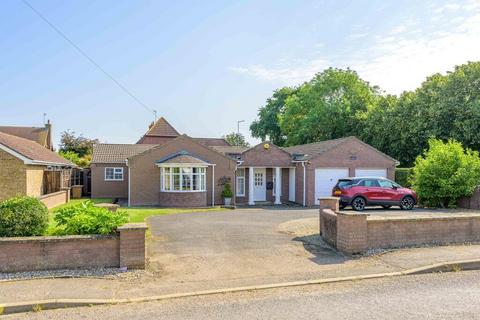 3 bedroom detached bungalow for sale, Sparrowgate Road, Wisbech, PE14 7AY