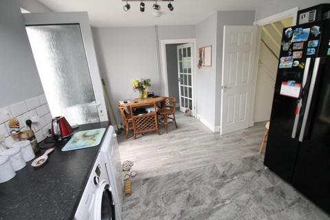 20 Cae Porth, Llangynidr, Crickhowell, NP8 1NL