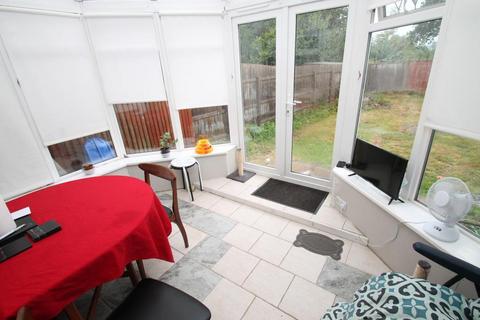 20 Cae Porth, Llangynidr, Crickhowell, NP8 1NL