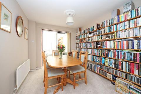 10 Bostock Close, Stone, ST15 8YT