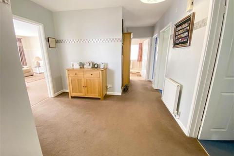 3 bedroom detached bungalow for sale, Bryngwyn, Newcastle Emlyn, Ceredigion, SA38 9PJ