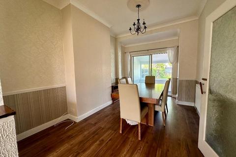 3 bedroom terraced house for sale, Surbiton Road, Southend on Sea, Essex, SS2 4NR