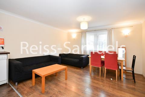 5 bedroom townhouse to rent, Lockesfield Place, London E14