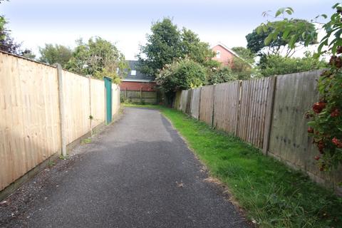 3 bedroom semi-detached house for sale, Chesterfield Road, Ainsdale, Merseyside, PR8