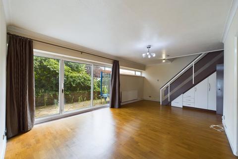 18 Bracewood Gardens, Croydon, CR0 5JL
