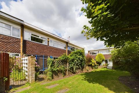 18 Bracewood Gardens, Croydon, CR0 5JL