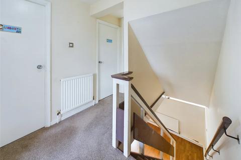 18 Bracewood Gardens, Croydon, CR0 5JL