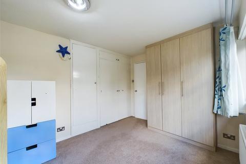 18 Bracewood Gardens, Croydon, CR0 5JL